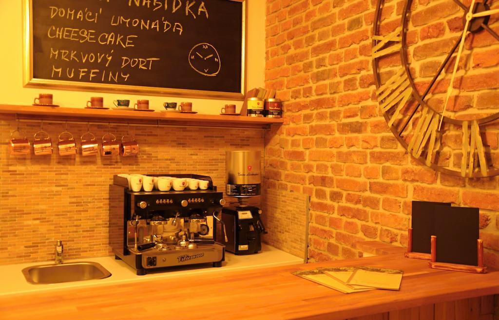 Time Cafe & Penzion Příbram Extérieur photo