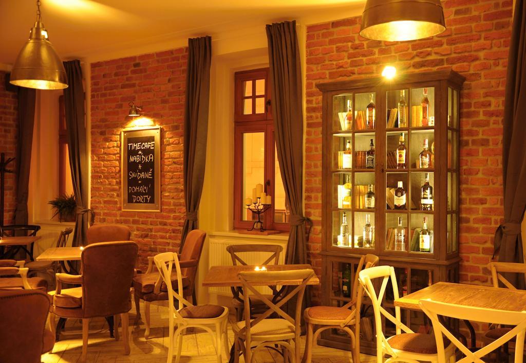 Time Cafe & Penzion Příbram Extérieur photo